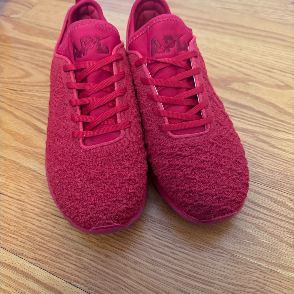 APL Techloom Phantom sneakers